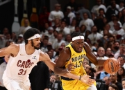 半岛体育网址-包含步行者赢得激烈比赛，沃伦全场34分的词条