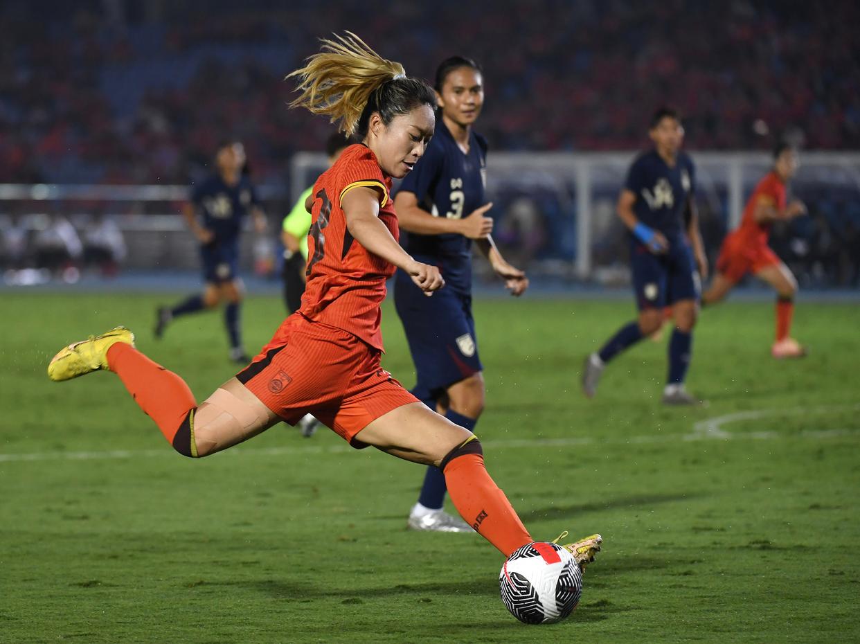 包含体育盛宴上演:女足华丽回合取胜夺冠的词条 包含体育盛宴上演:女足华丽回合取胜夺冠的词条