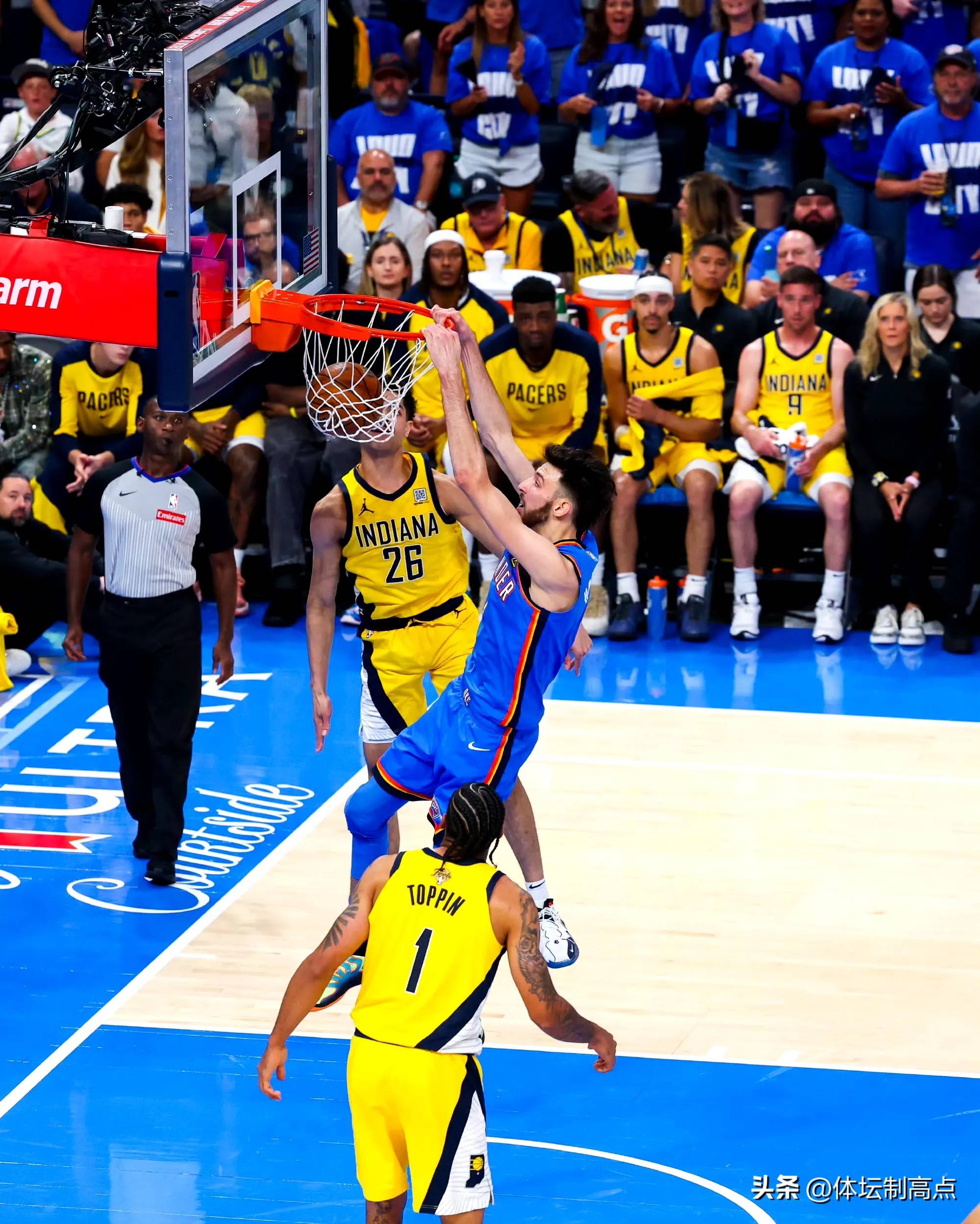 篮球赛场上惊现“神奇一战”，全网热议的简单介绍