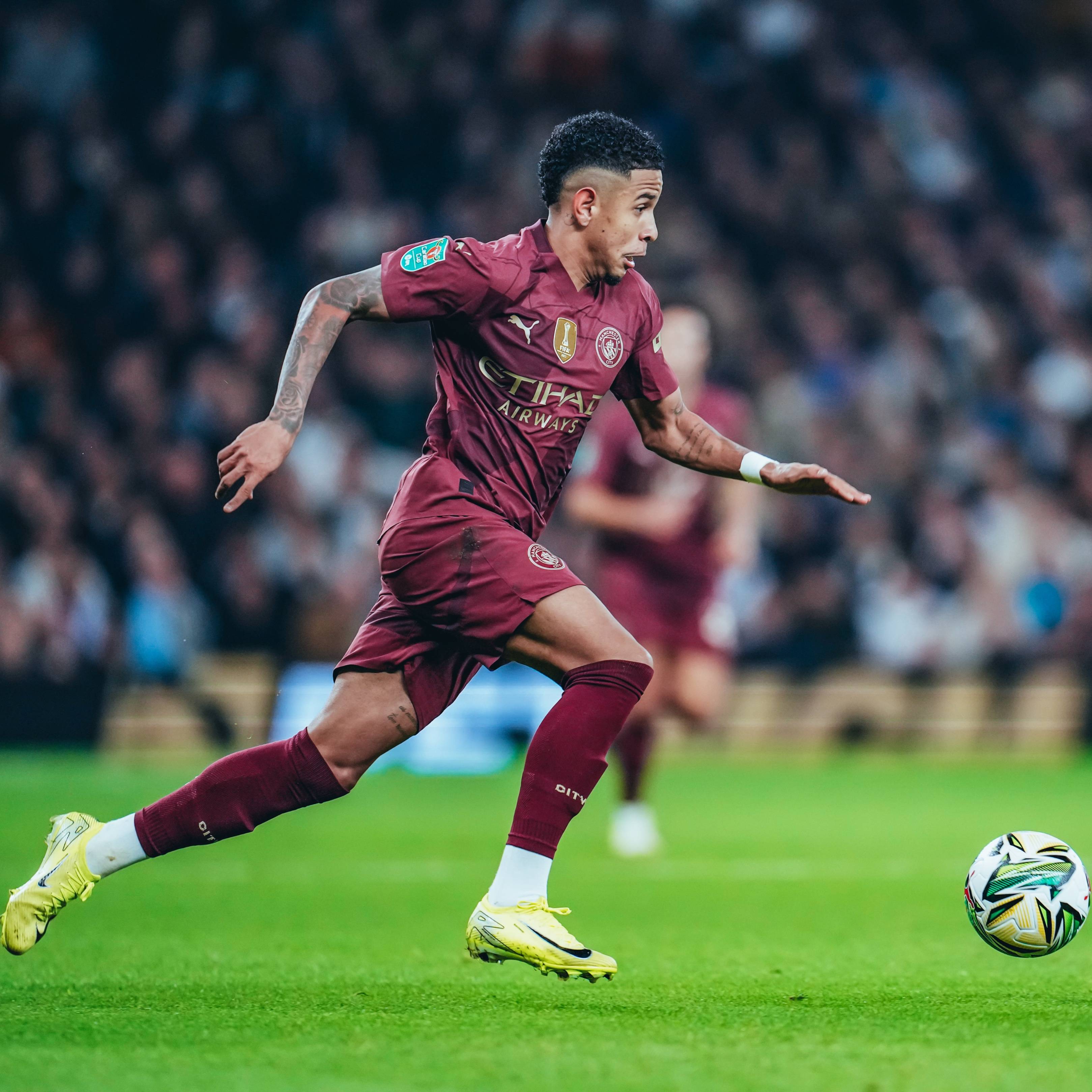 贝尔巴托夫失灵,曼城进攻面临困难 贝尔巴托夫失灵,曼城进攻面临困难