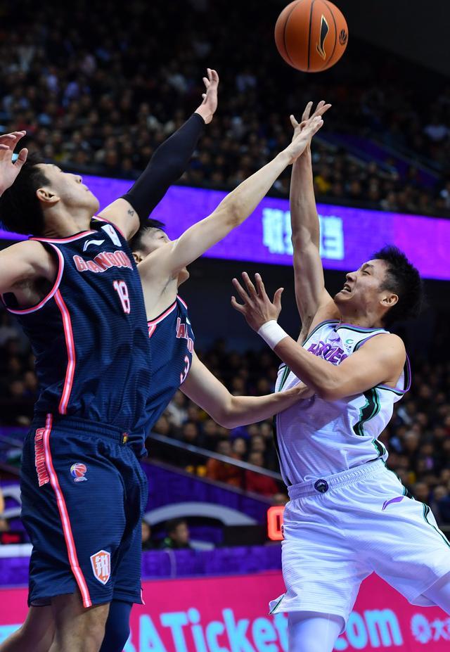 王汝恒在比赛中获得高命中率,成为胜出利器 王汝恒在比赛中获得高命中率,成为胜出利器