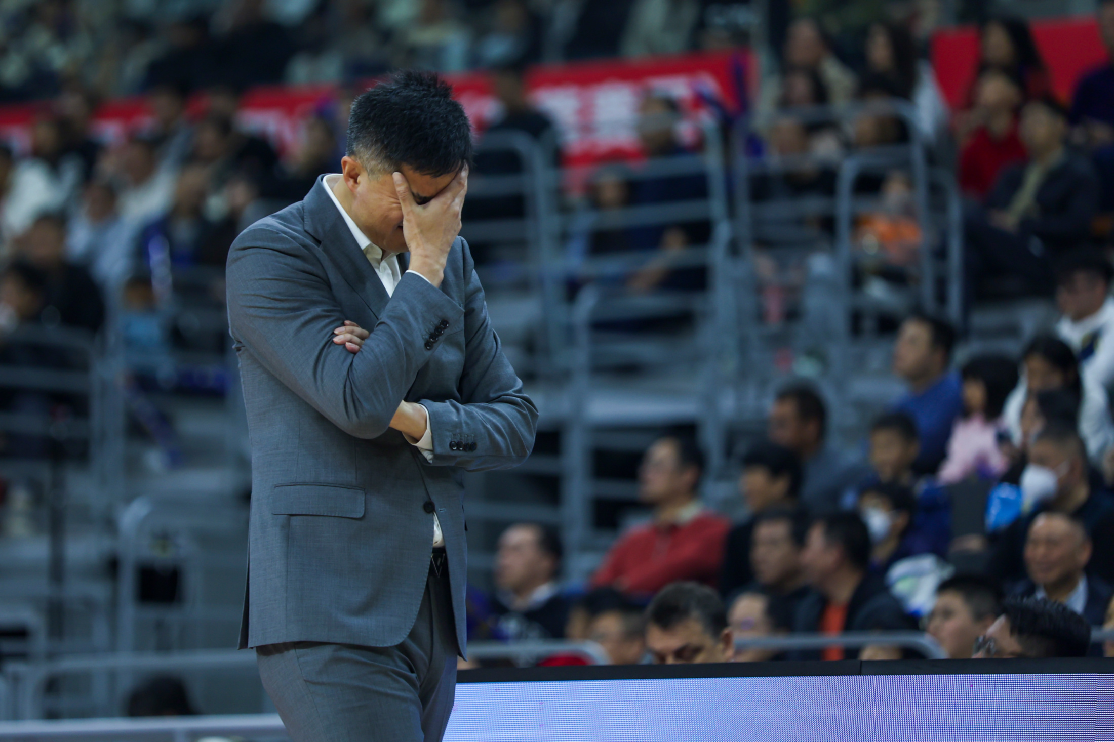 包含锋线突破,球队获得关键胜利的词条 包含锋线突破,球队获得关键胜利的词条