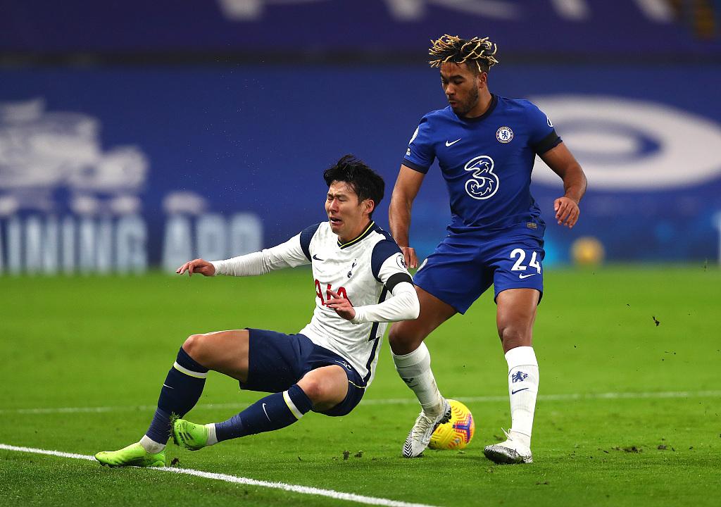 伦敦德比不败之战,红蓝队互交白卷 伦敦德比不败之战,红蓝队互交白卷