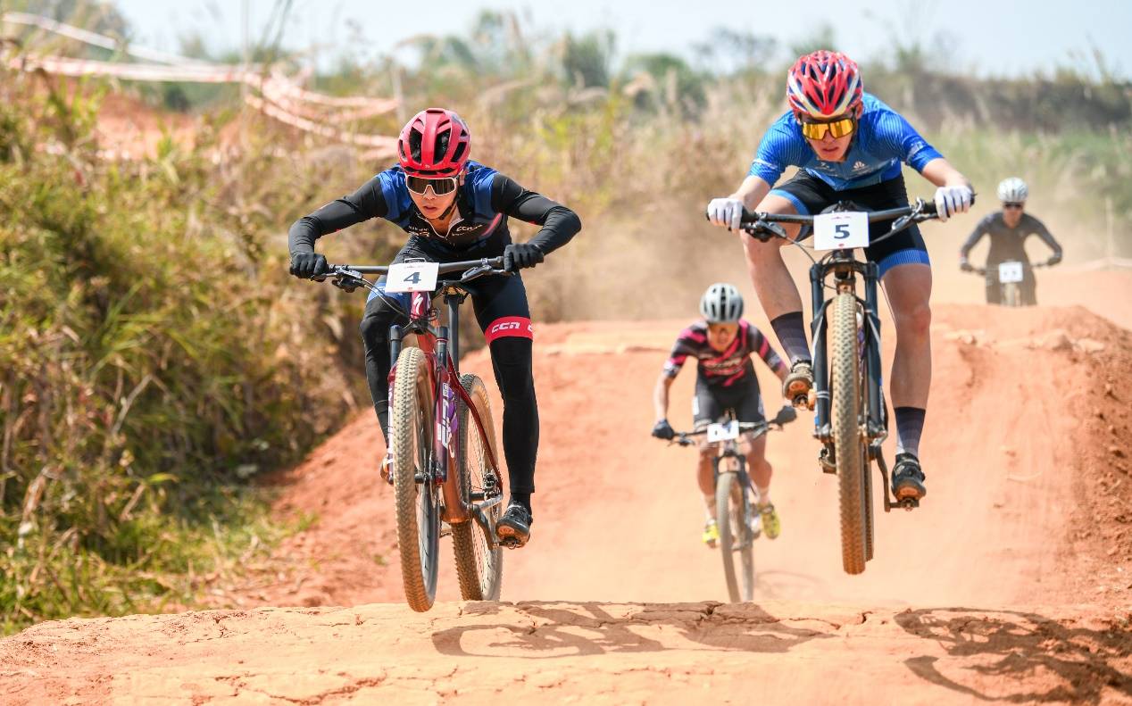 泰国自行车选手在山地赛事中完美发挥的简单介绍