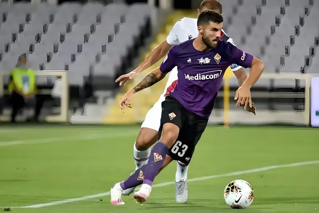 佛罗伦萨老将或将退役,引发球迷感慨 佛罗伦萨老将或将退役,引发球迷感慨