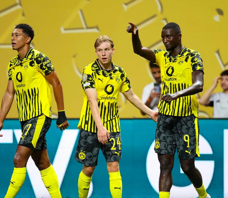 皇家马德里雄风不衰，完胜对手晋级