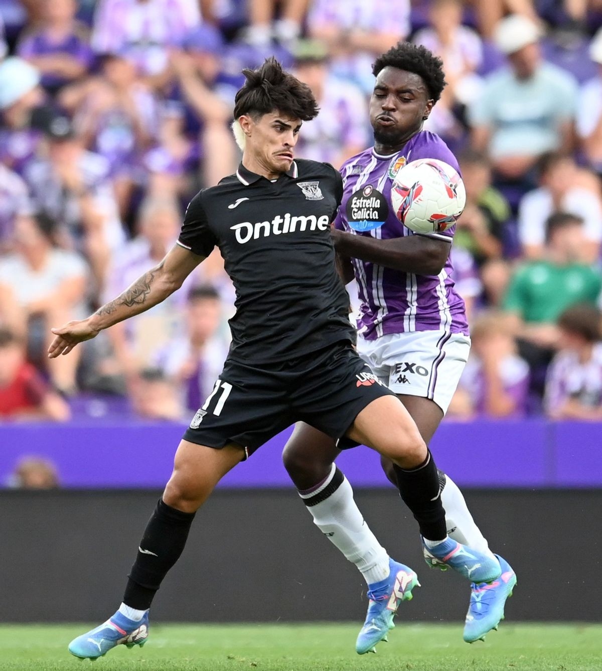 包含莱加内斯主场不敌对手，遭遇连败的词条