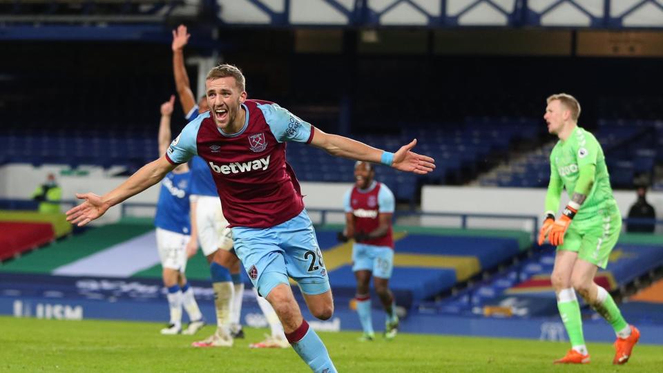 包含热刺客场取胜，保持前四席位稳固的词条