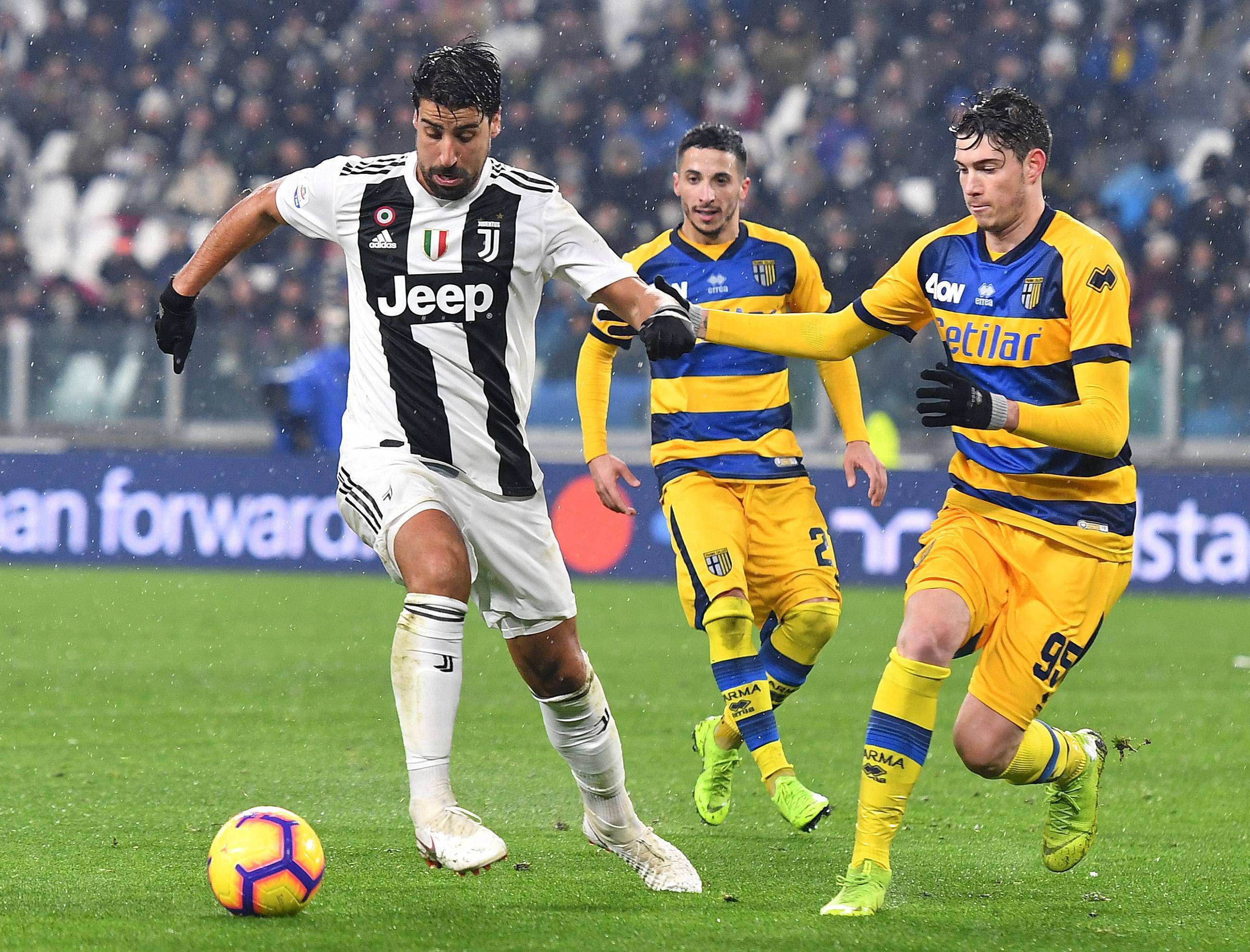 意甲豪门交锋,尤文图斯对阵罗马 意甲豪门交锋,尤文图斯对阵罗马