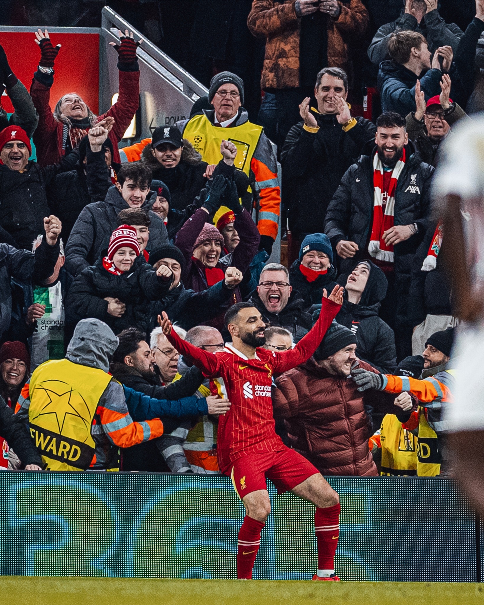 奥格斯堡客场绝杀，取得关键胜利壮大士气的简单介绍